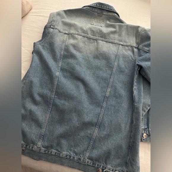 Jean jacket - Picture 5 of 7